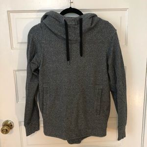 Lululemon hoodie with pocket